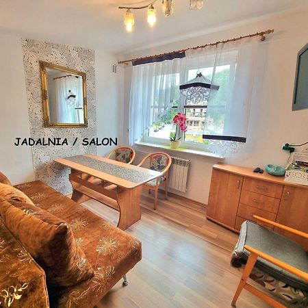 שצ'צ'ירק Apartament Kacperek, Willowa 4A - 2 Sypialnie, Salon - Dla Rodzinny 4-5 Os, Samo Centrum מראה חיצוני תמונה